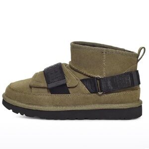 UGG Classic Ultra Mini Hybrid Boot Burnt Olive Women Size 8 NWOT